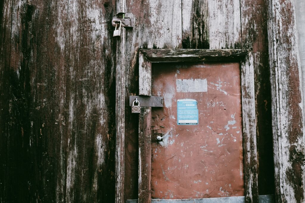 Pintu di Laweyan