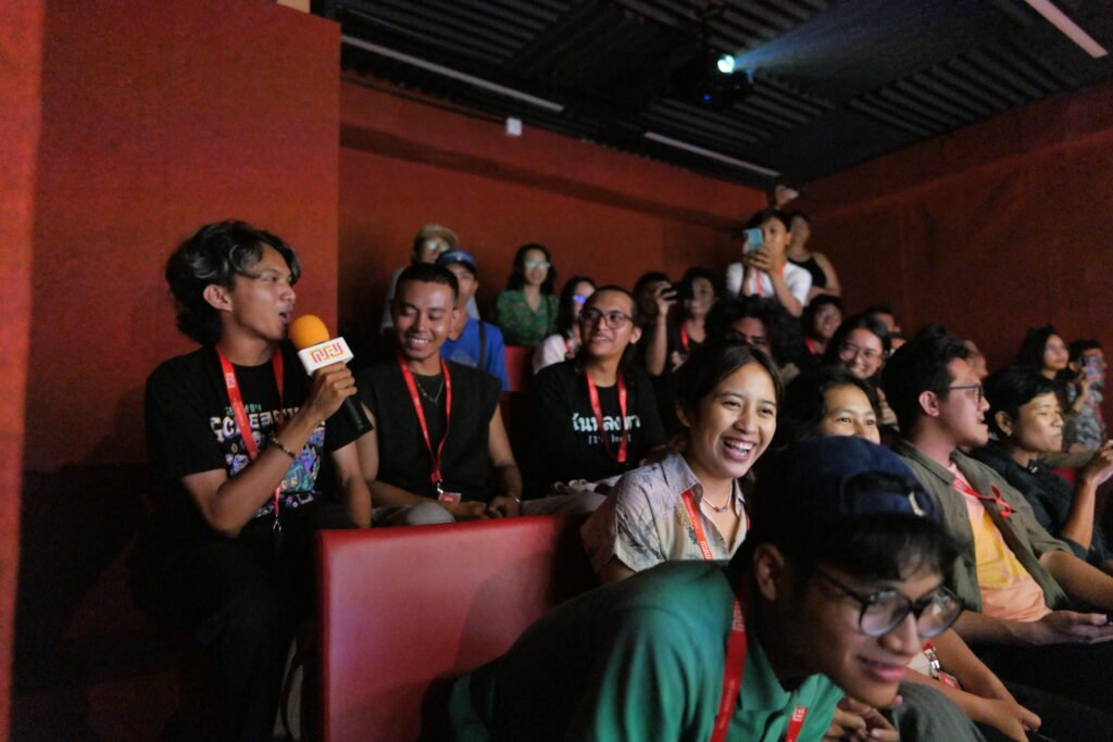 Small Rooms, Short Films, Long Routes Audience member asking question in the post-screening discussion
