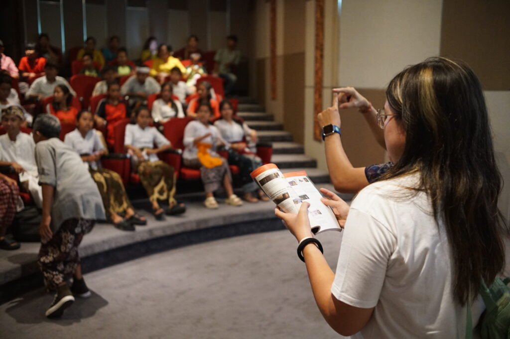 Small Rooms, Short Films, Long Routes Deaf audiences given a chance to enjoy cinema at Minikino Film Week